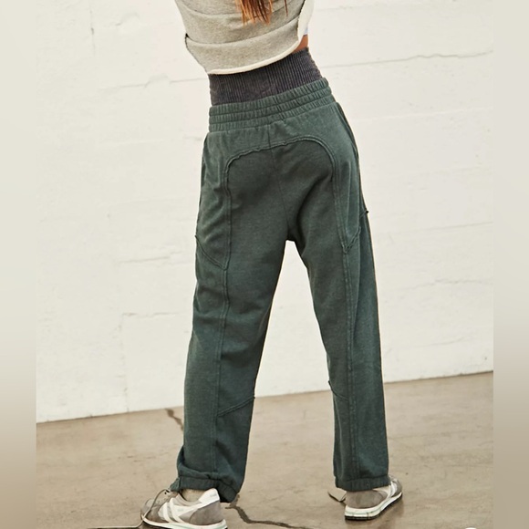 Free People city stride pants, green, slouchy, zipper leg, pull up,highwaisted,S - Picture 2 of 13
